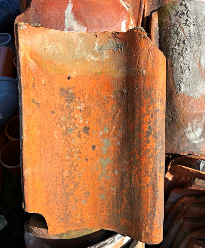 Clay roof tiles red - clay, red/brown
